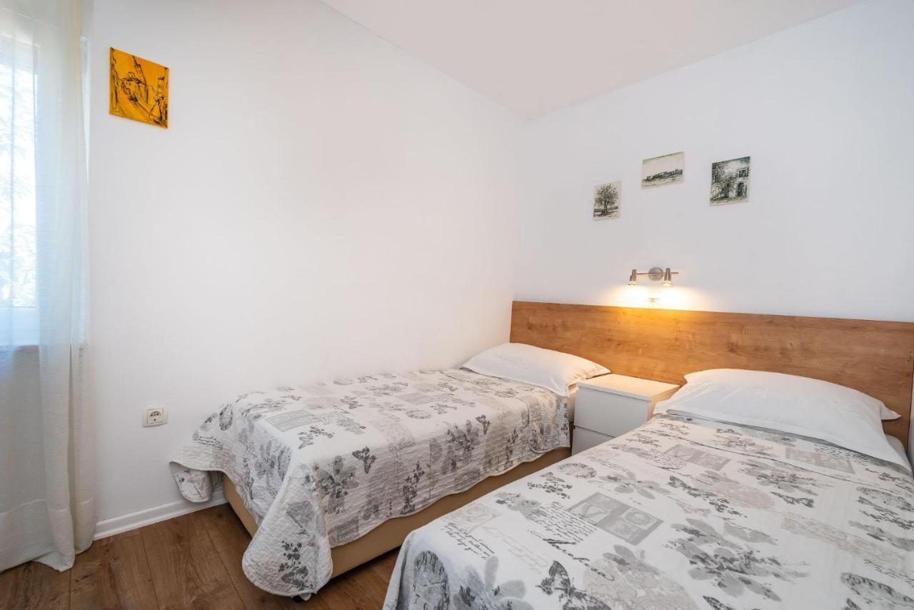 Marul Apartmán *